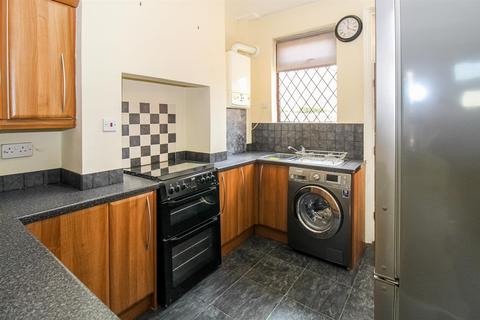 2 bedroom terraced house for sale, Ouchthorpe Lane, Wakefield WF1