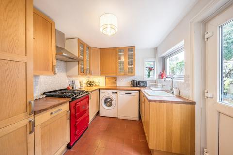 2 bedroom semi-detached house for sale, Mount Pleasant, Farnham, Surrey, GU9