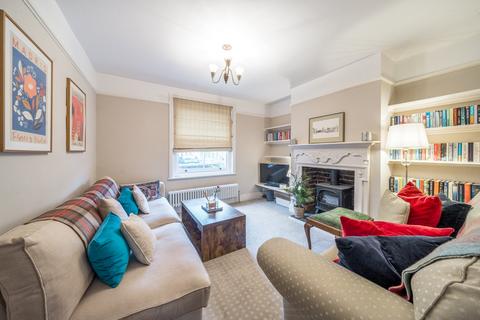 11 Mount Pleasant, Farnham, GU9 7AA