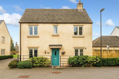 3 bedroom detached house for sale, De Borg Close, Tetbury, Gloucestershire, GL8