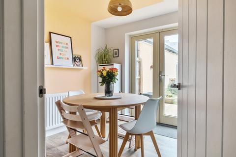 24 De Borg Close, Tetbury, GL8 8TW