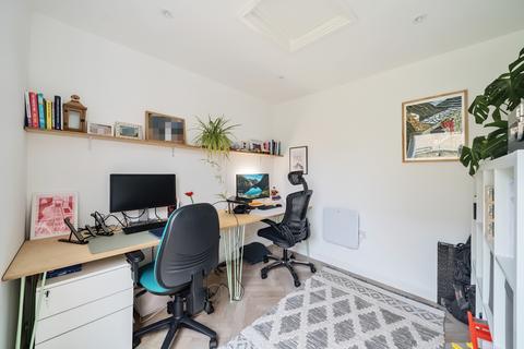 24 De Borg Close, Tetbury, GL8 8TW