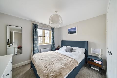 24 De Borg Close, Tetbury, GL8 8TW