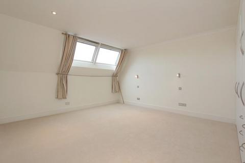 3 bedroom flat to rent, Elvaston Place, South Kensington, London, SW7