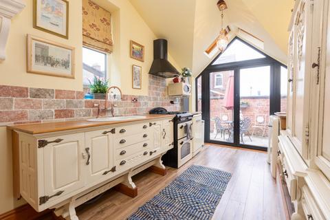 3 bedroom terraced house for sale, Warton Street, Lytham, FY8