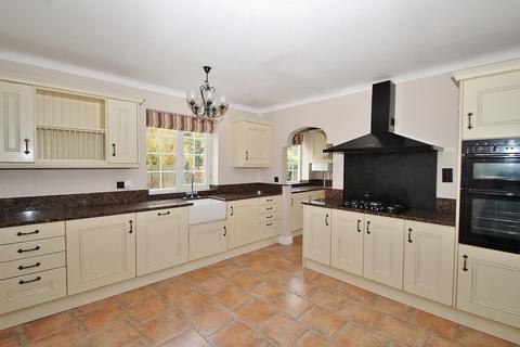 4 bedroom detached house for sale, The Crescent, Witney, OX28