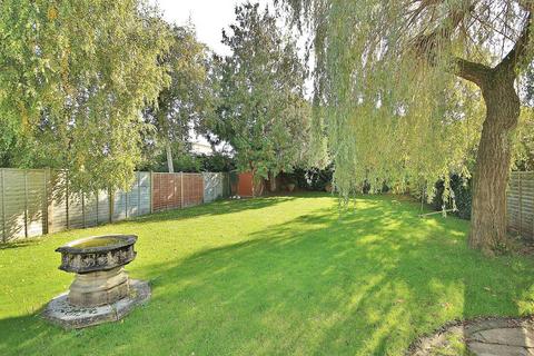 4 bedroom detached house for sale, The Crescent, Witney, OX28