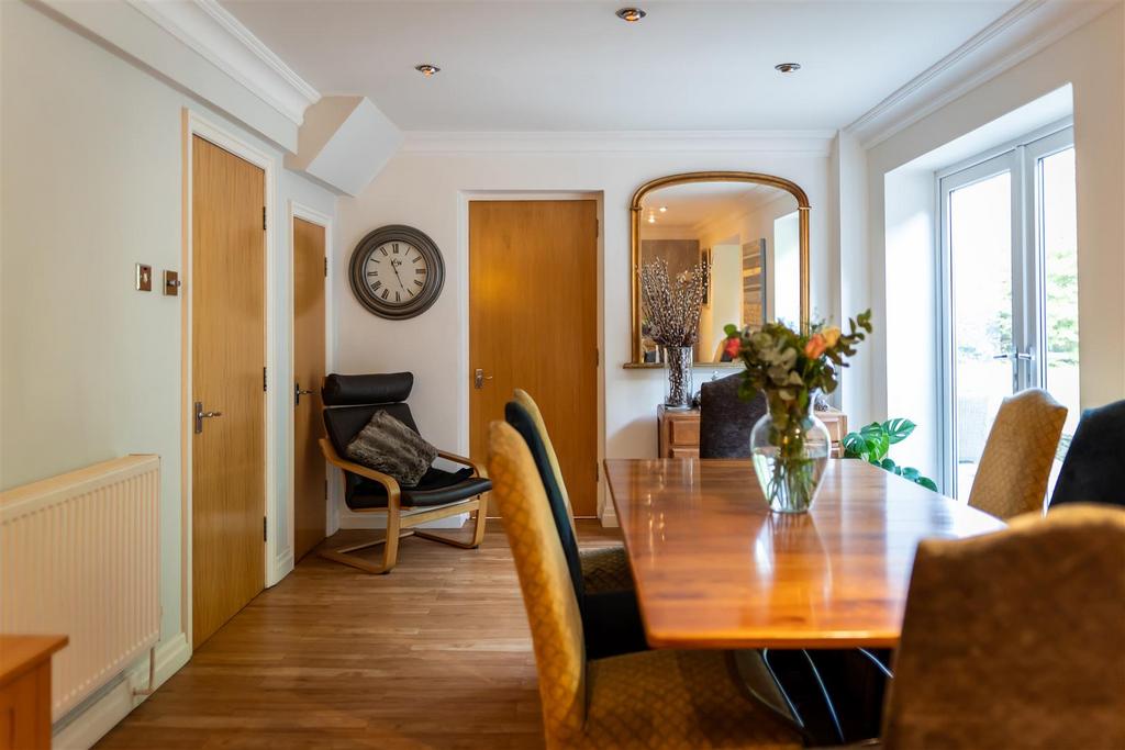 Dining Area &amp; Family Room