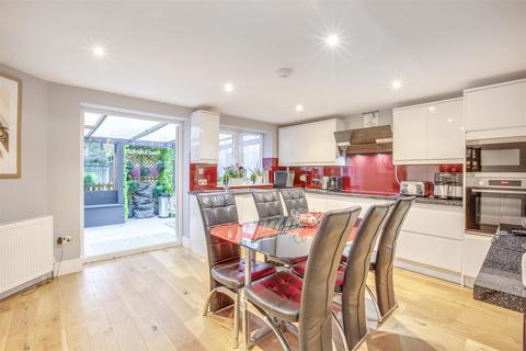 5 bedroom semi-detached house for sale, Beech Road, High Wycombe HP11