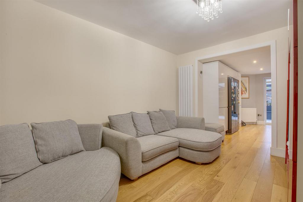 93 Beech Road, HP11 1 SW-9.jpg