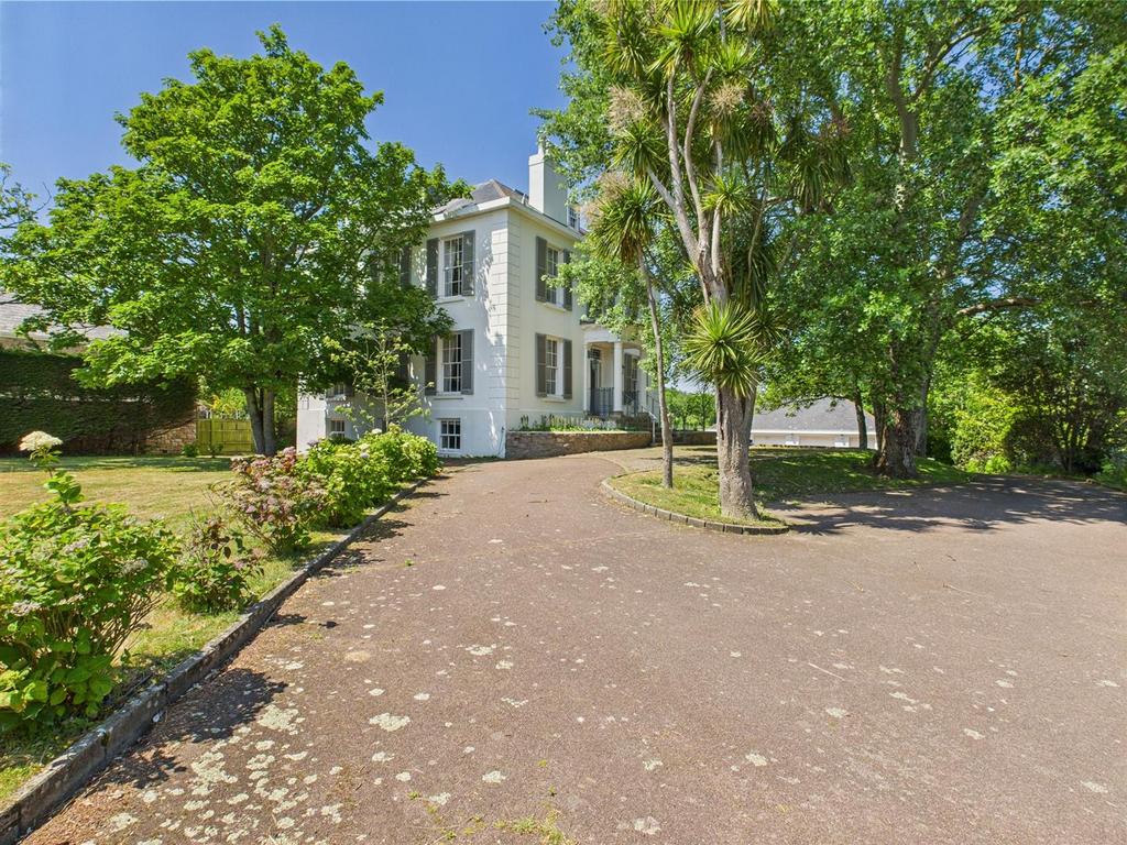 CAM04099 G0-PR0104-STILL009.jpg