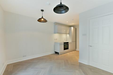 2 bedroom flat to rent, Fouberts Place, London, Greater London, W1F