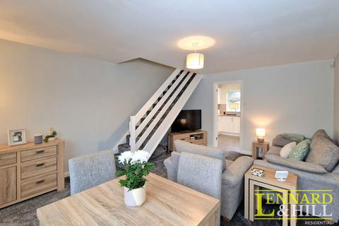 16 Comfrey Court, Grays, RM17 6TN