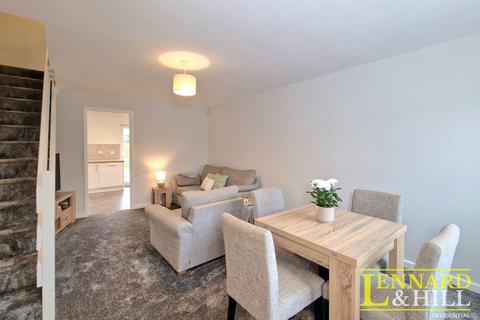 16 Comfrey Court, Grays, RM17 6TN