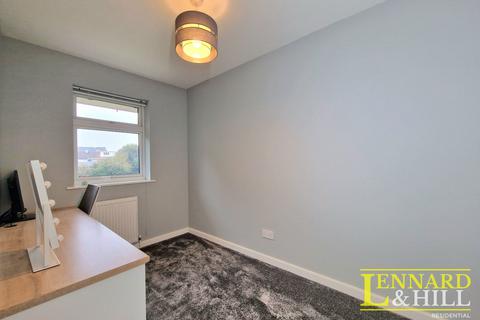16 Comfrey Court, Grays, RM17 6TN