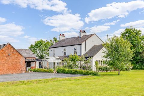 4 bedroom detached house for sale, The Chequer, Bronington, SY13