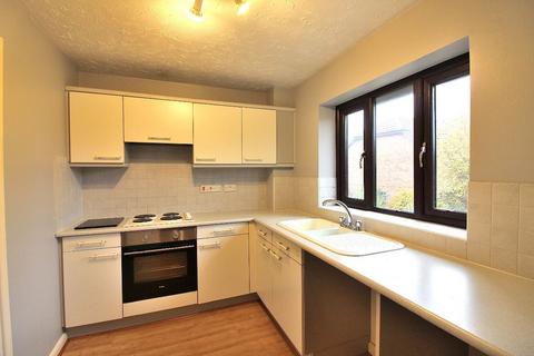 1 bedroom maisonette to rent, 16 Aldwych Close