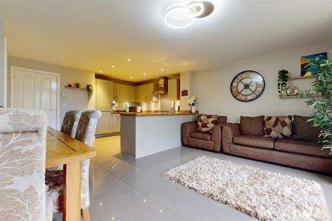 4 bedroom townhouse for sale, Barrosa Way, Whitehouse, Milton Keynes