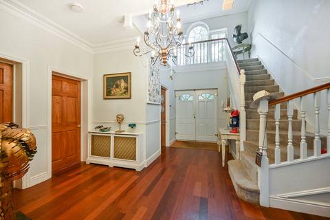 Tranby Lodge Cheapside Road, Ascot, SL5 7DU
