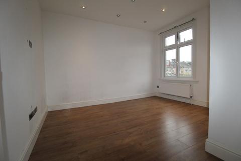 2 bedroom flat to rent, Breamore Road, Seven Kings, Essex, IG3