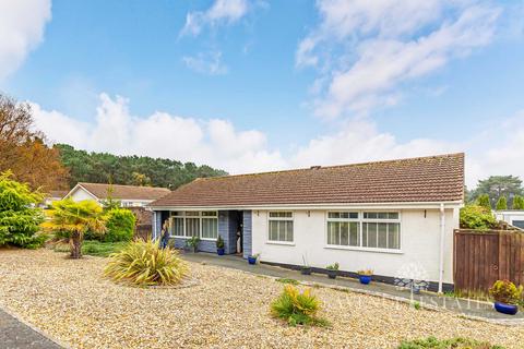 3 bedroom detached bungalow for sale, Hillside Drive, Christchurch BH23