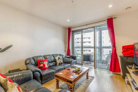 2 bedroom flat for sale, Vermilion Building, Royal Docks, London, E16