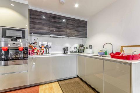 2 bedroom flat for sale, Vermilion Building, Royal Docks, London, E16