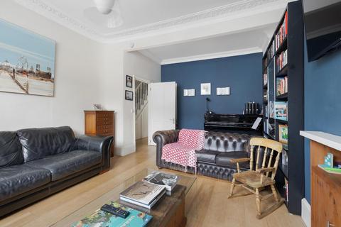 5 bedroom terraced house for sale, Harbut Road, London, SW11