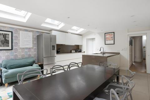 5 bedroom terraced house for sale, Harbut Road, London, SW11