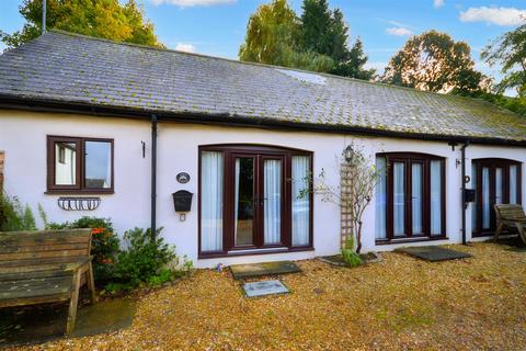 2 bedroom barn conversion to rent, Holdenby Road, East Haddon, NN6