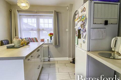 79 Cornwall Road, Pilgrims Hatch, Brentwood, CM15 9LU