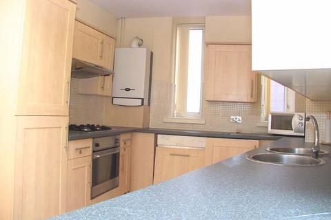 2 bedroom flat to rent, Tower House, City Centre, Newcastle