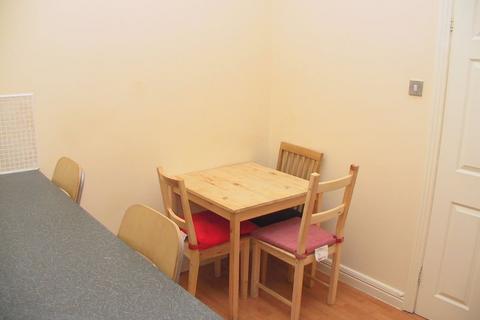 2 bedroom flat to rent, Tower House, City Centre, Newcastle