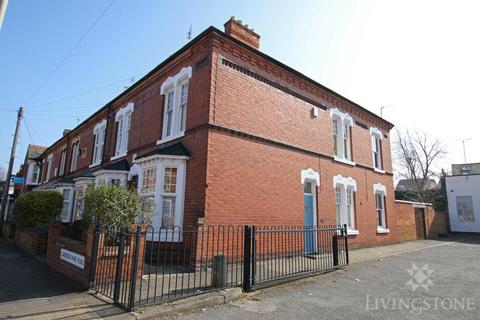 4 bedroom terraced house to rent, Clarendon Park Road, Leicester LE2