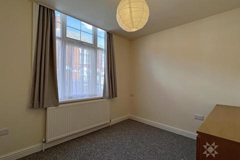 2 bedroom ground floor flat to rent, Tennyson Street, Leicester LE2