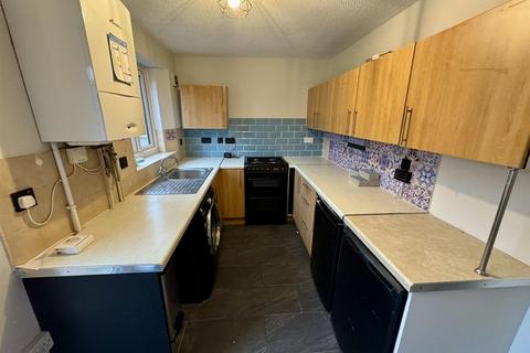 2 bedroom terraced house to rent, Russett Way, Newent GL18