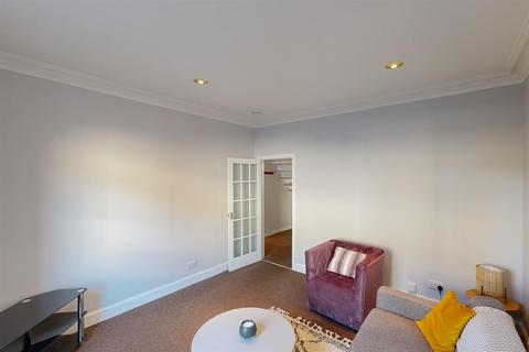 2 bedroom maisonette to rent, Scott Street, Perth