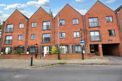 2 bedroom apartment for sale, Vicarage Hill, Alton, Hampshire, GU34