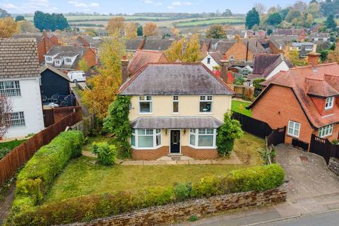 3 bedroom detached house for sale, Ampthill Road, Bedford MK45