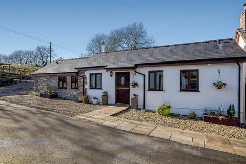 Property for sale, Glan Llyn Farmhouse, Pant Du Road, Mold, CH7 4DD