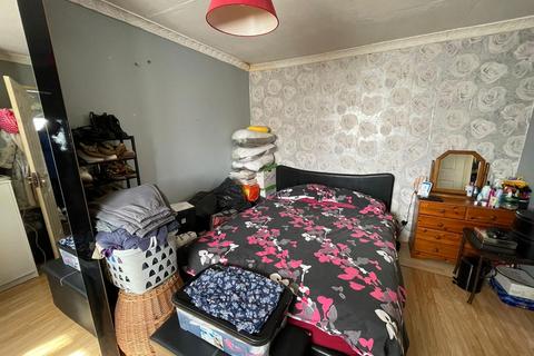 3 bedroom semi-detached house for sale, Leicester LE5