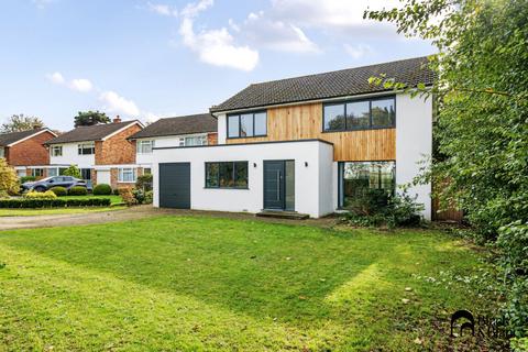 4 bedroom detached house for sale, Thornton Dene, Beckenham, BR3