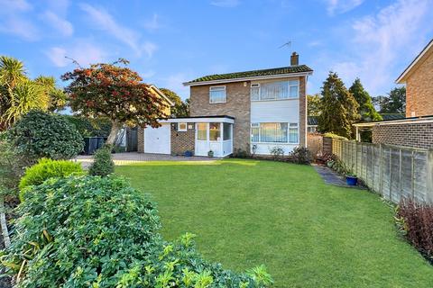 3 bedroom detached house for sale, Rowan Drive, Highcliffe, Dorset. BH23 4SH