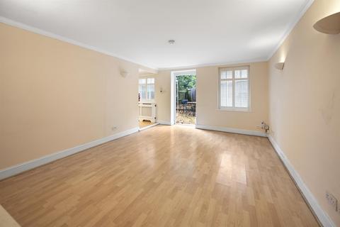 3 bedroom flat to rent, Primrose Gardens, Belsize Park NW3