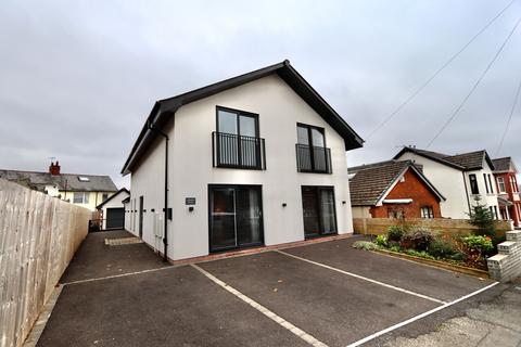 4 bedroom detached house for sale, Gwerthonor Lane, Gilfach, CF81