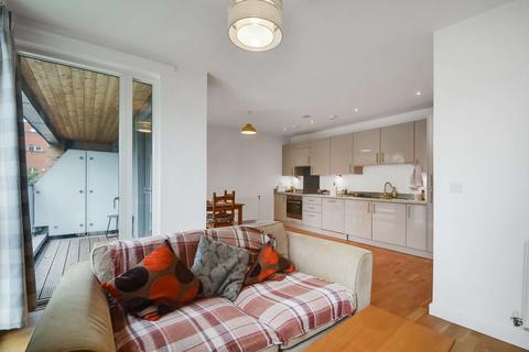 1 bedroom apartment for sale, at Lennard Lodge, 19 Lennard Road, London CR0