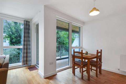 1 bedroom apartment for sale, at Lennard Lodge, 19 Lennard Road, London CR0