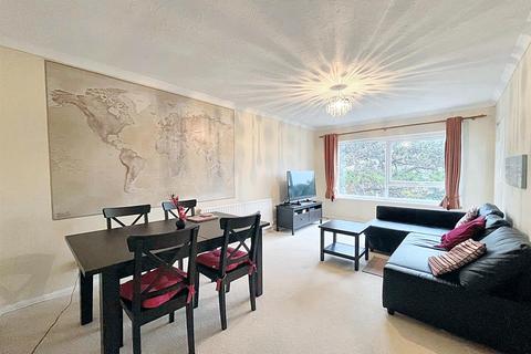 2 bedroom flat for sale, Arundel Road, Eastbourne