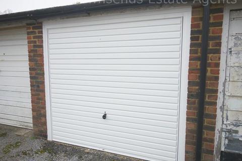 Garage to rent, RIckmansworth Road, Northwood HA6