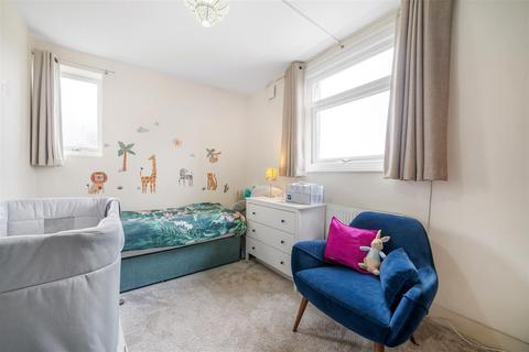 44e Croydon Road, London, SE20 7AE
